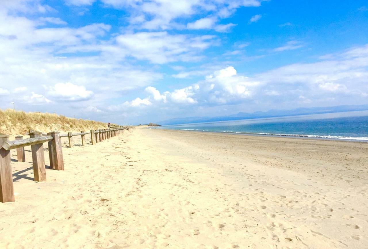 Stunning Beach Front House - Sleeps 6 Пулхели Экстерьер фото